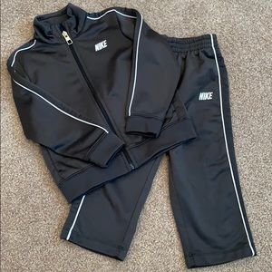 Nike track outfit